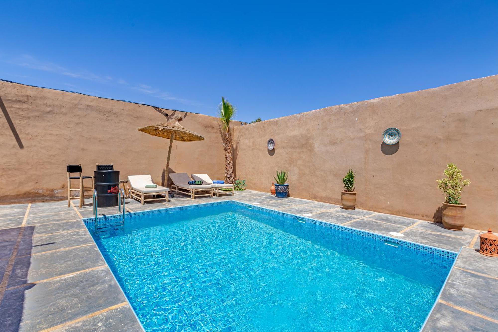 Villa Tranquil Oasis Retreat - Private Pool Perfection Marrakesh