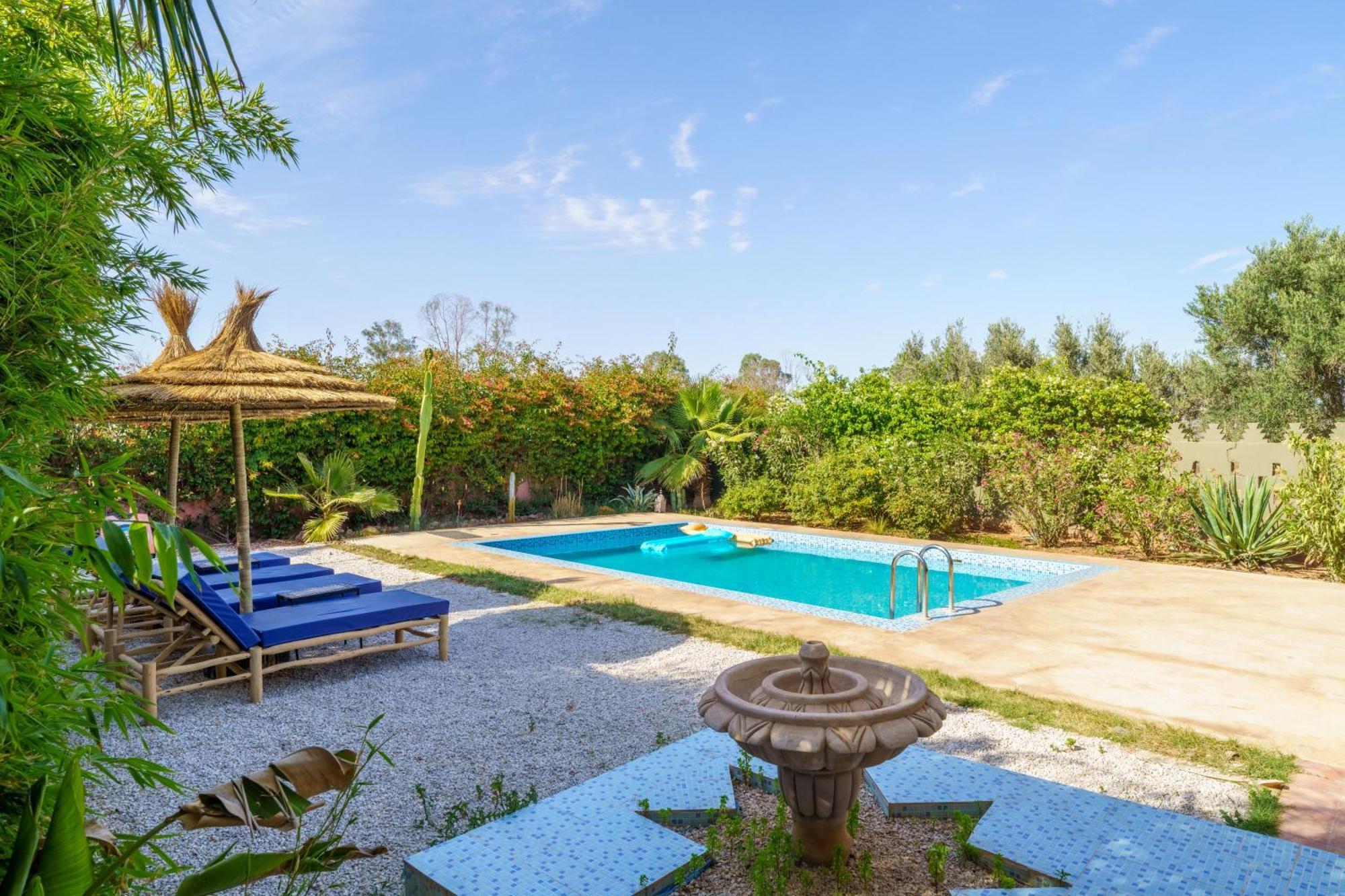 Elegant 10min From Centre Private Swimming Pool Villa *