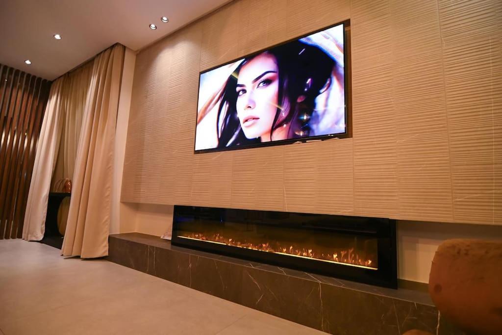 Luxe, Golf, & Cinema Apartment Marrakesh