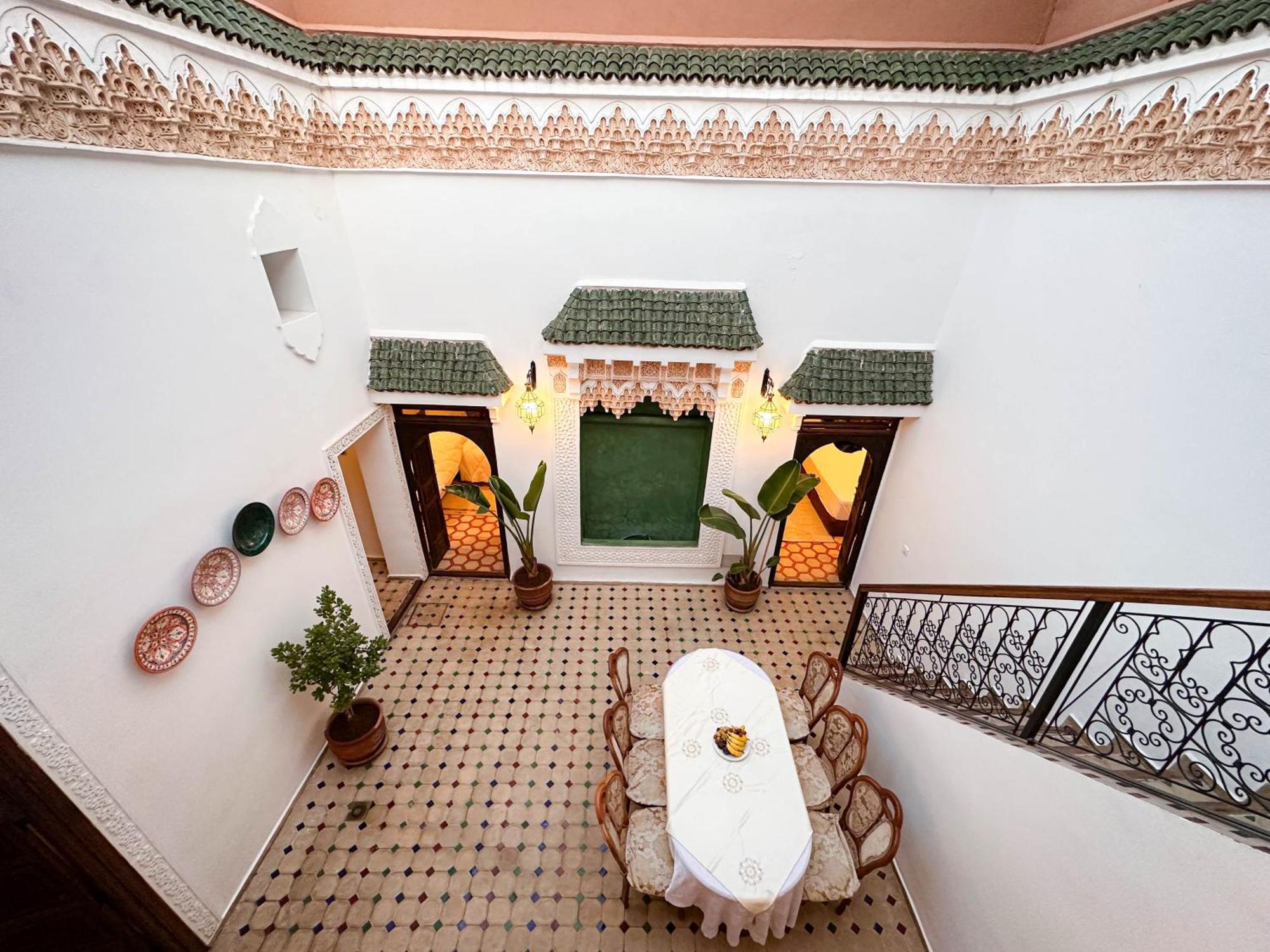 M Azbetz * Marrakesh
