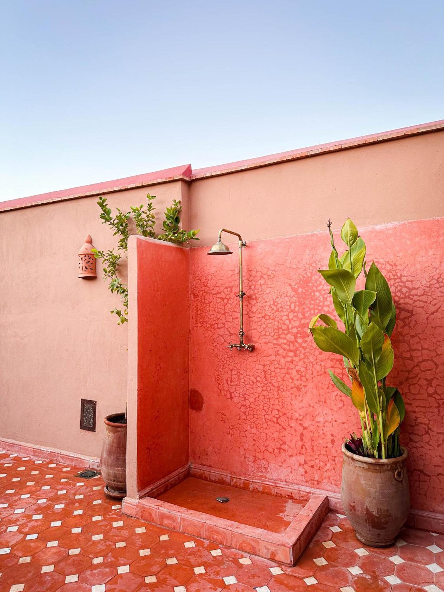 M Azbetz * Marrakesh