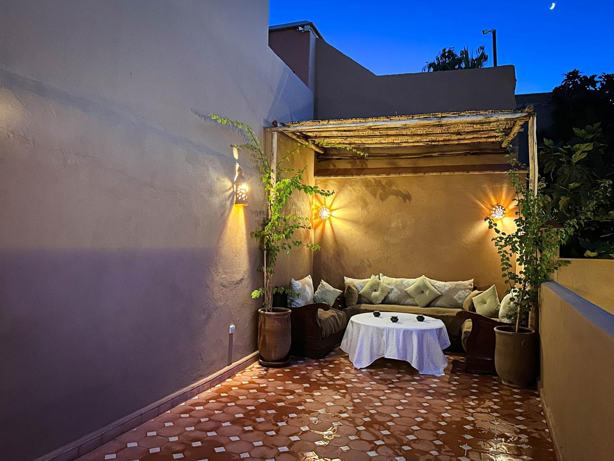 M Azbetz * Marrakesh
