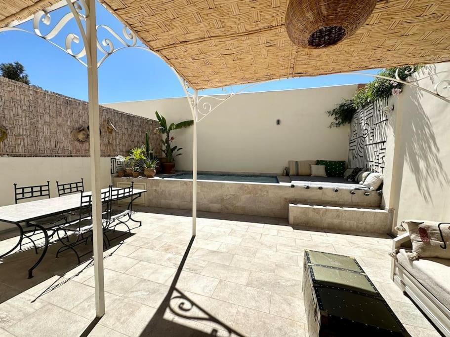 Maison De Avec Piscine Privee Hébergement de vacances *