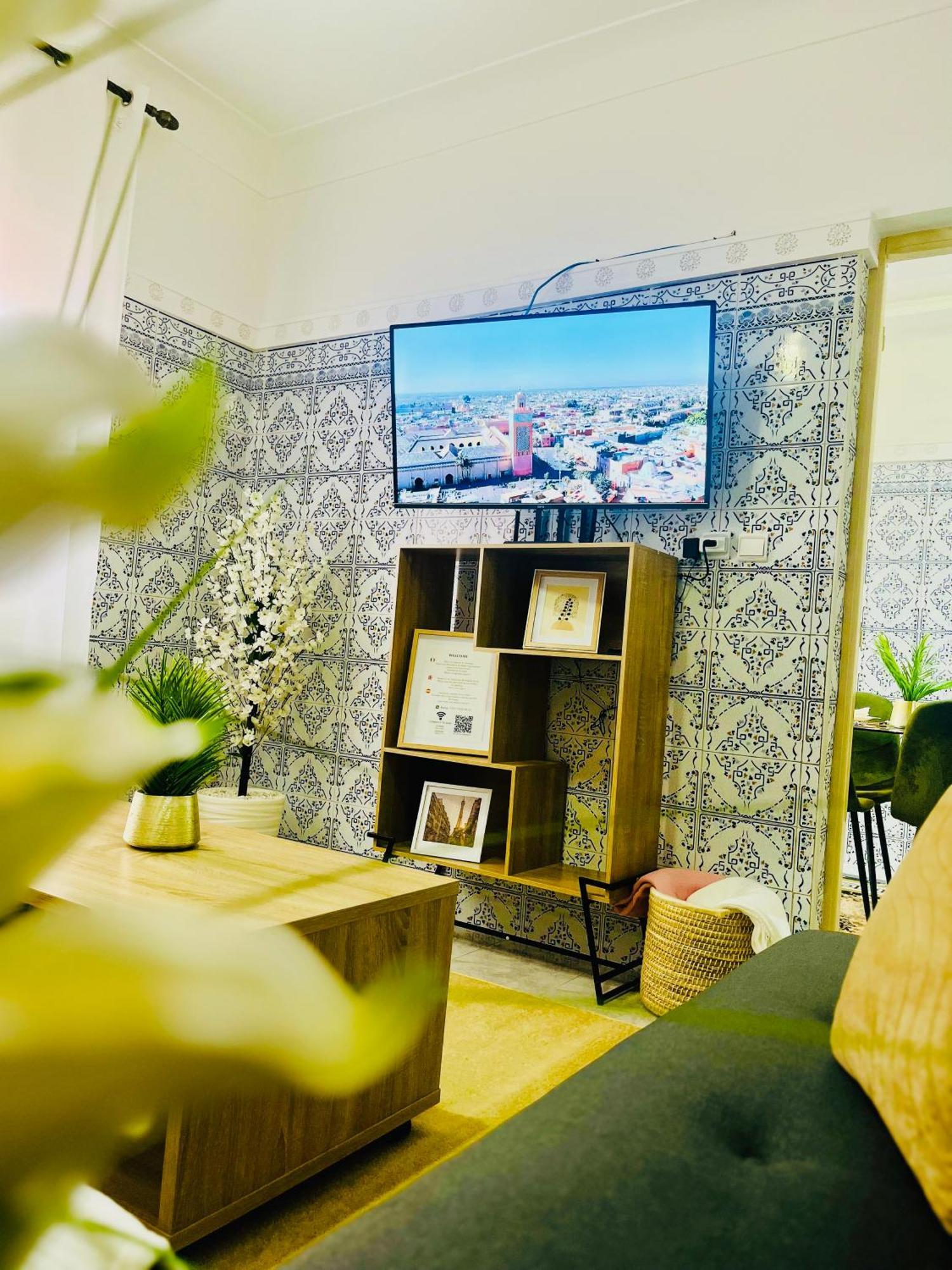 Appartement With Private Terrace&parking Avec Jolie Terrasse Privée Et Parking Marrakesh