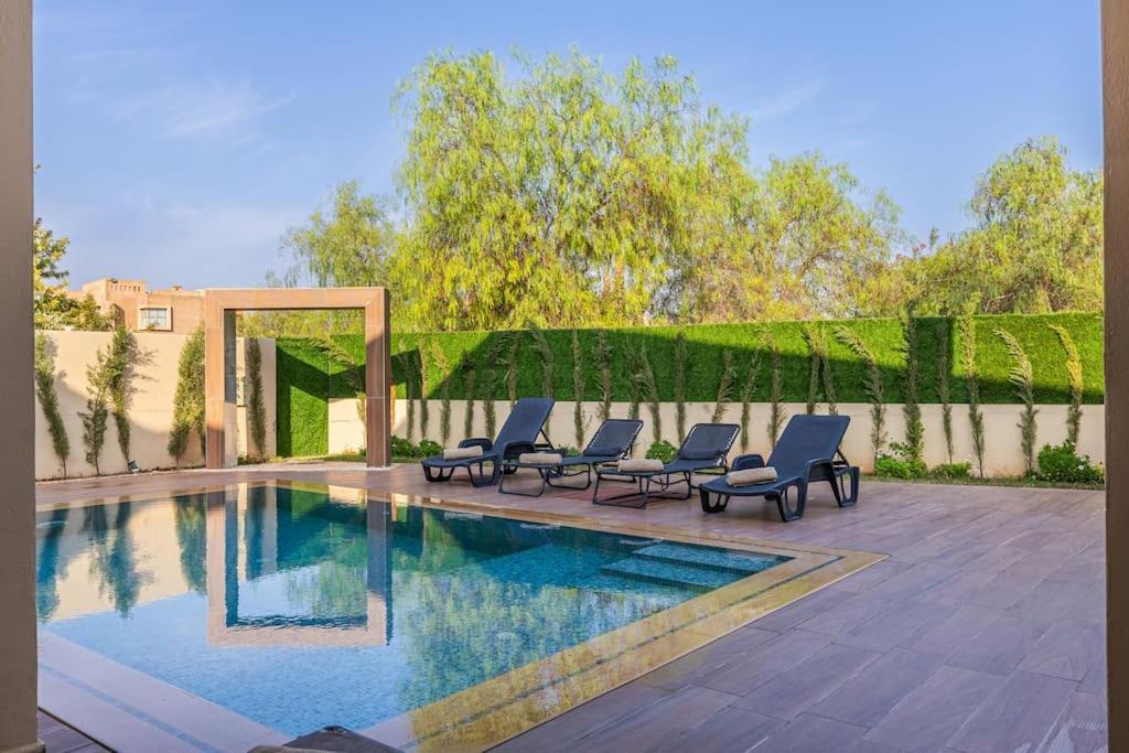 De Luxe Avec Piscine Chauffee Et Vue Sur Le Golf - Marrakech Prestigia Villa *