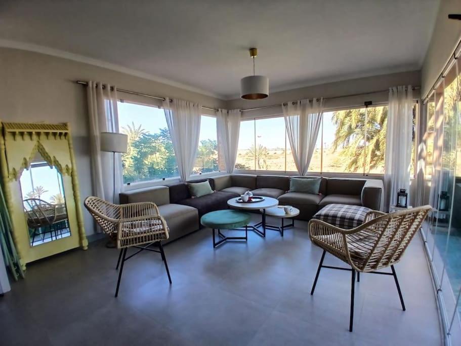 Palmeraie Avec Terrasse *