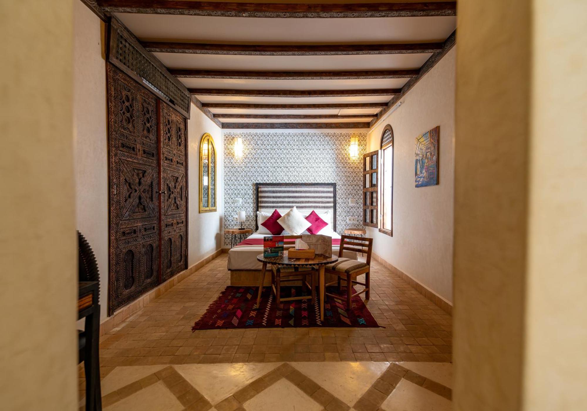 Cologne & Riad Marrakesh