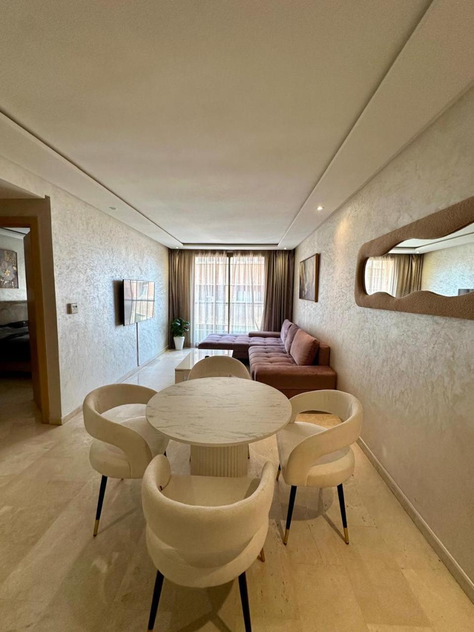 2 Salon A Cote De Carre Eden 10 Apartment
