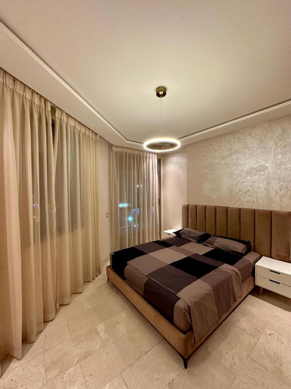 2 Salon A Cote De Carre Eden Perles3 Apartamento