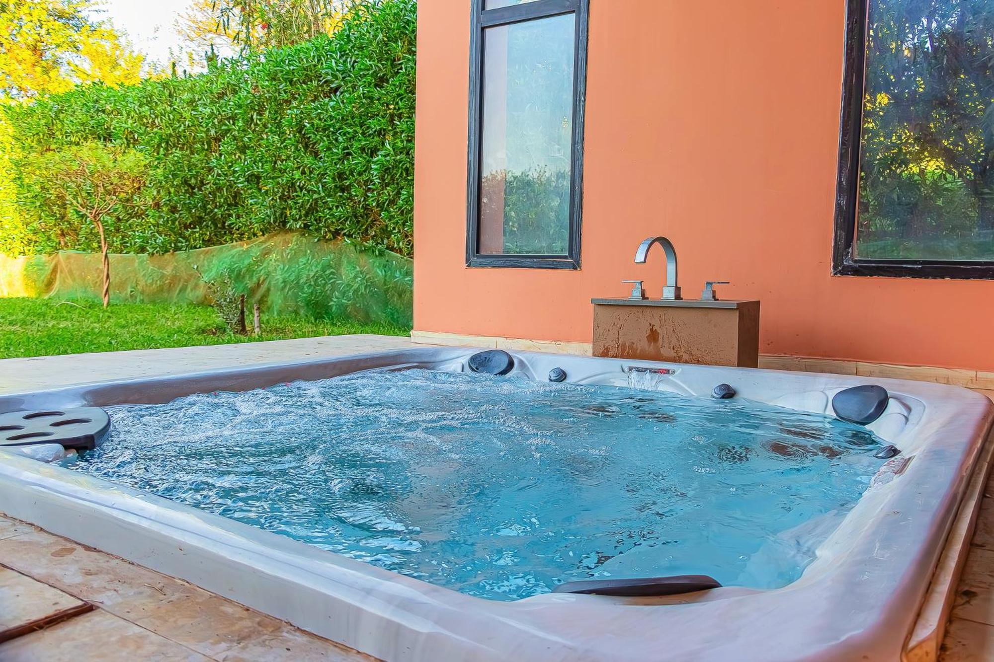 La Majorelle - Pool & Jacuzzi