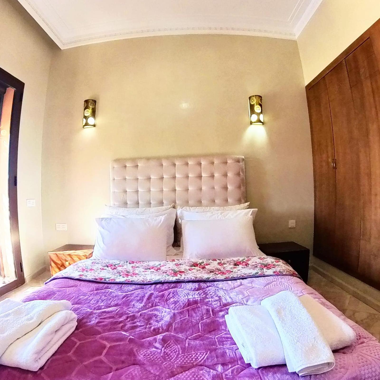 Belle Vue - With A Private & Heated Pool