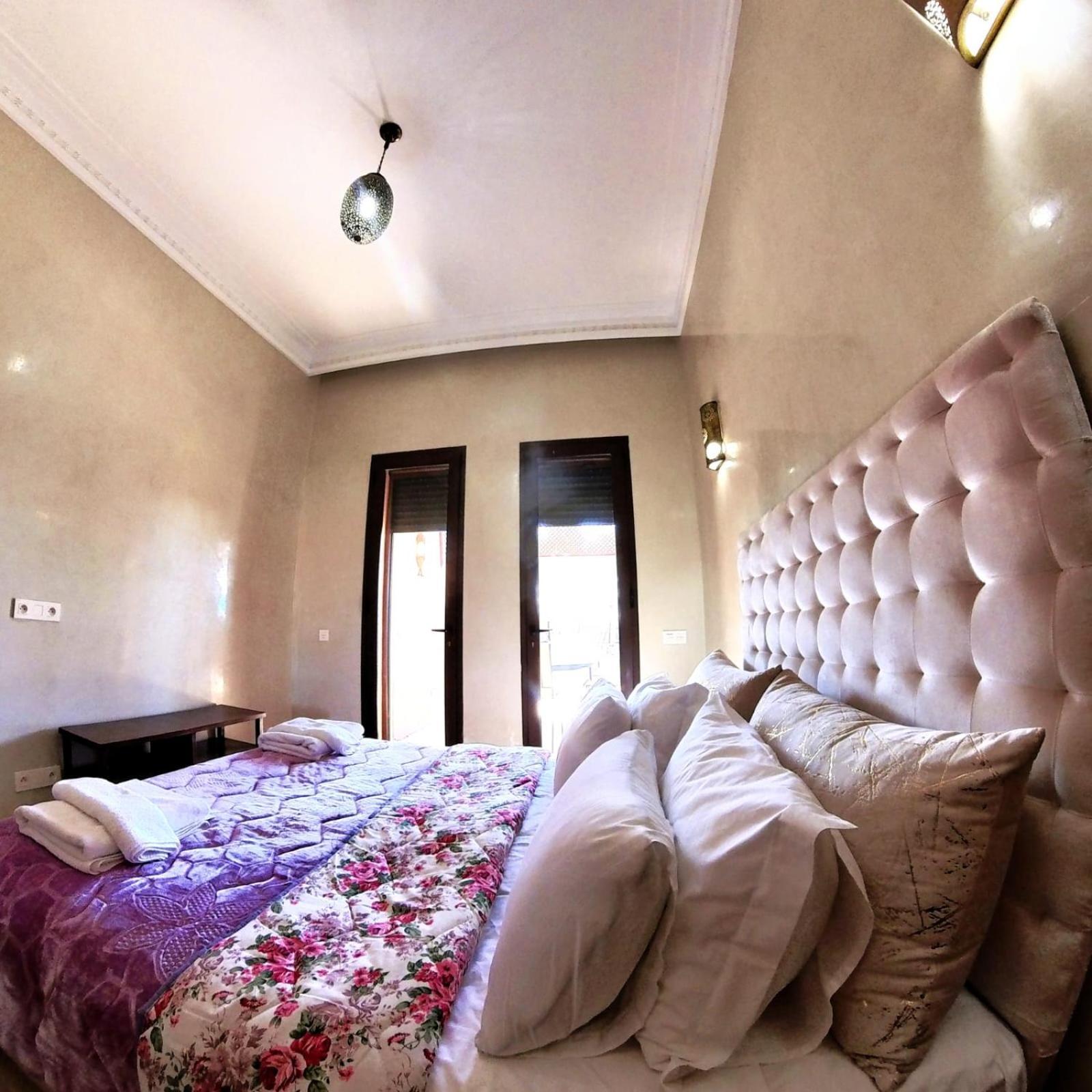 Belle Vue - With A Private & Heated Pool Villa