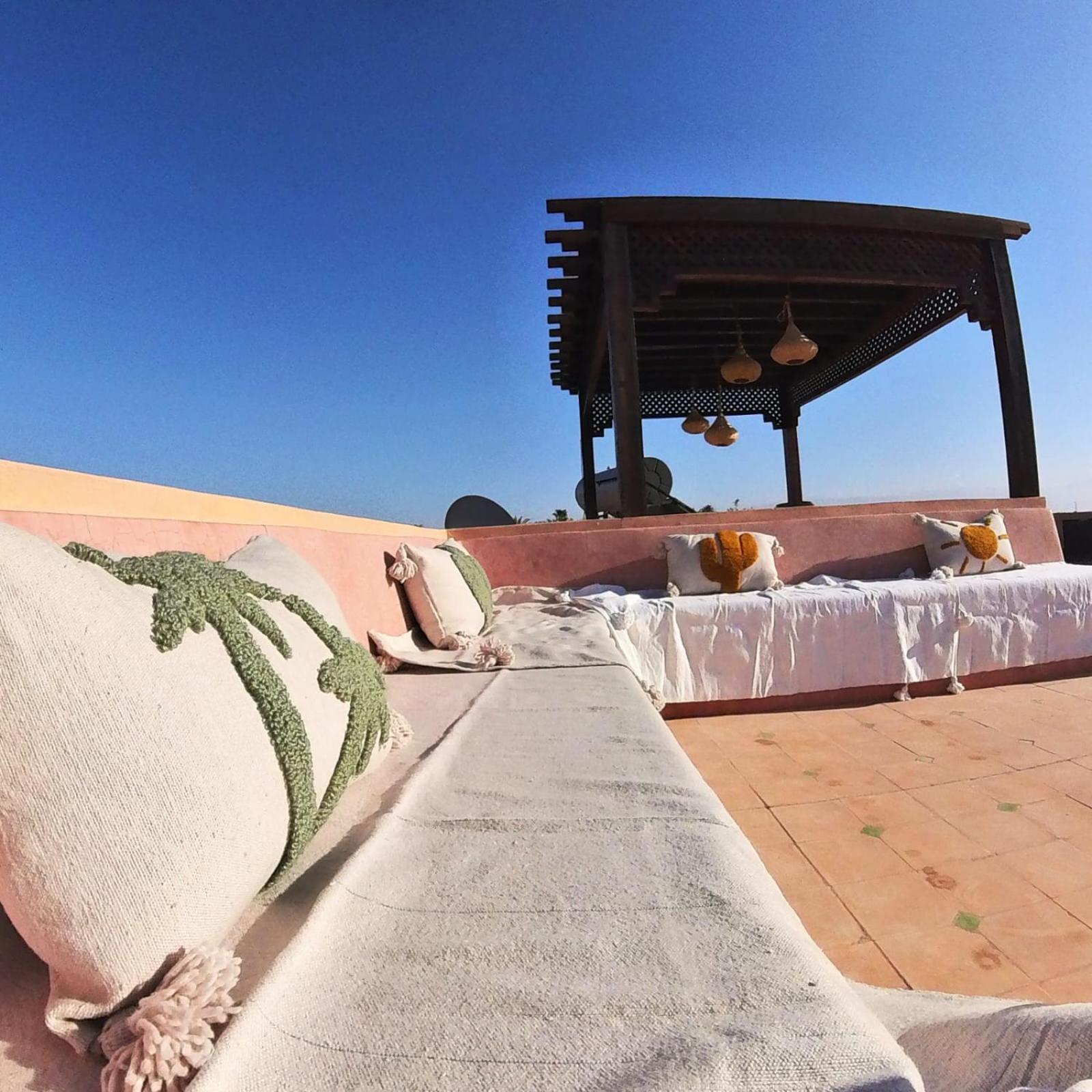 Belle Vue - With A Private & Heated Pool Villa *