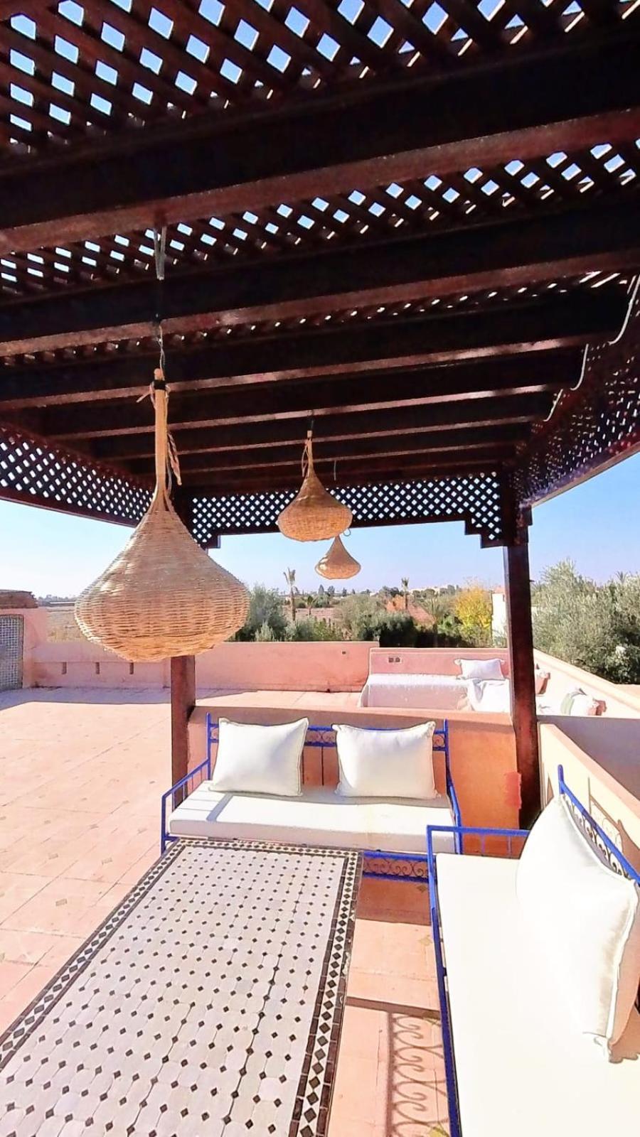 Belle Vue - With A Private & Heated Pool *