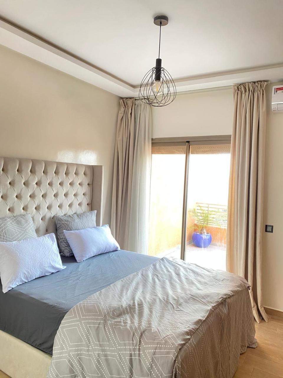Kech Aliouni Apartamento