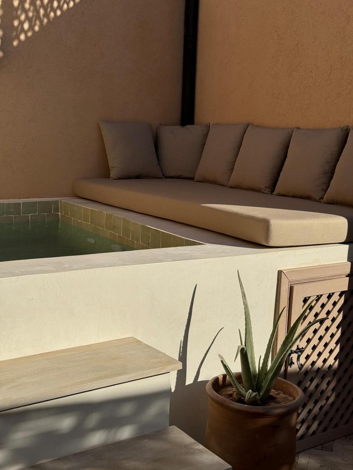 Private Riad With Heated Pool, Breakfast Included Ferienhaus *