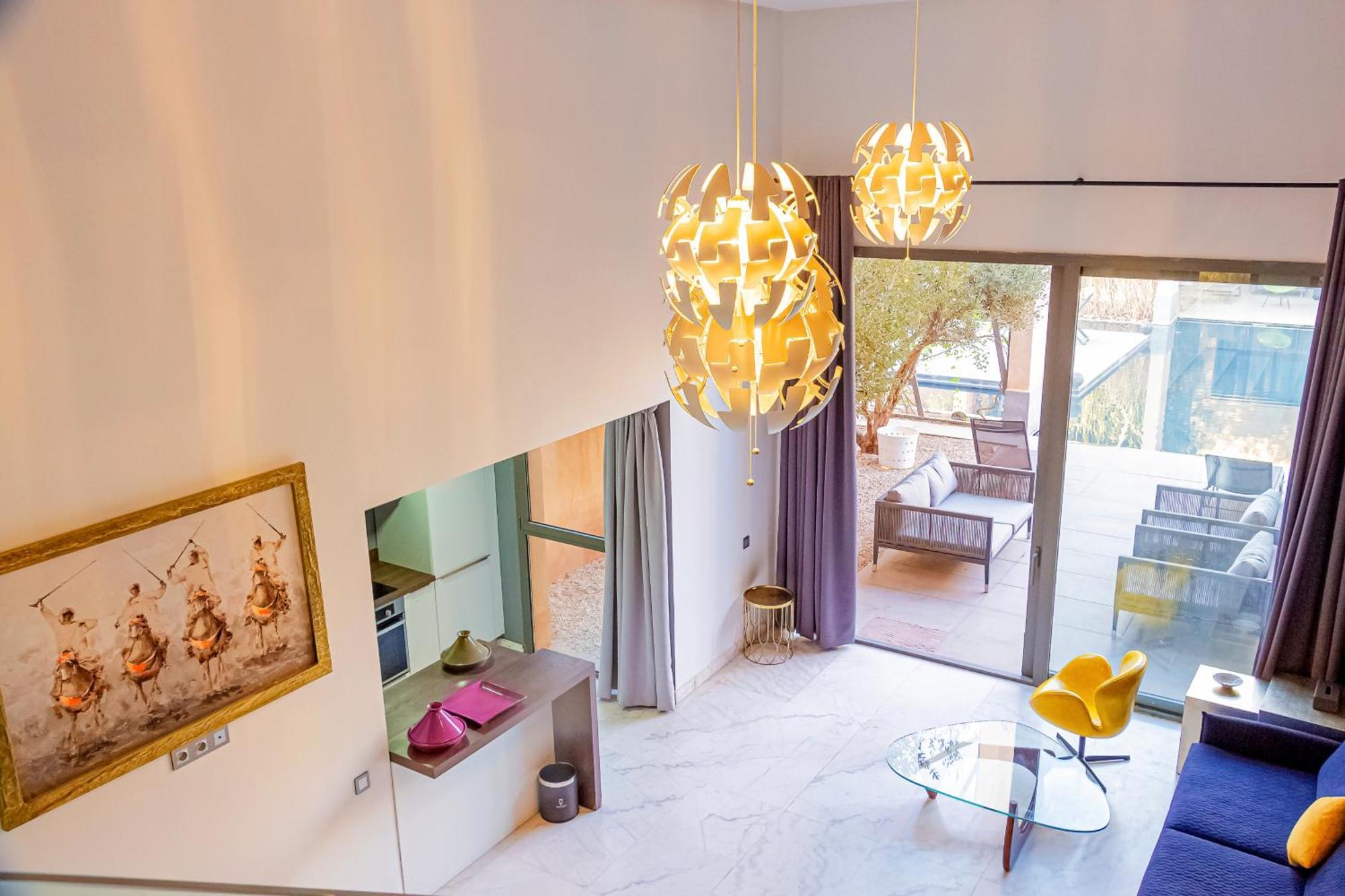 Lux 2br Loft - Oliver Palm Apartment *
