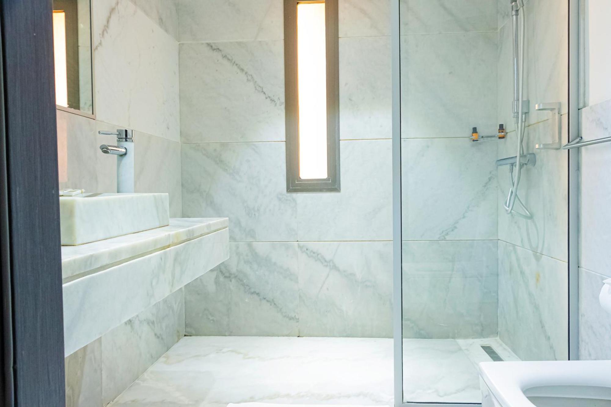 Lux 2br Loft - Oliver Palm Apartment
