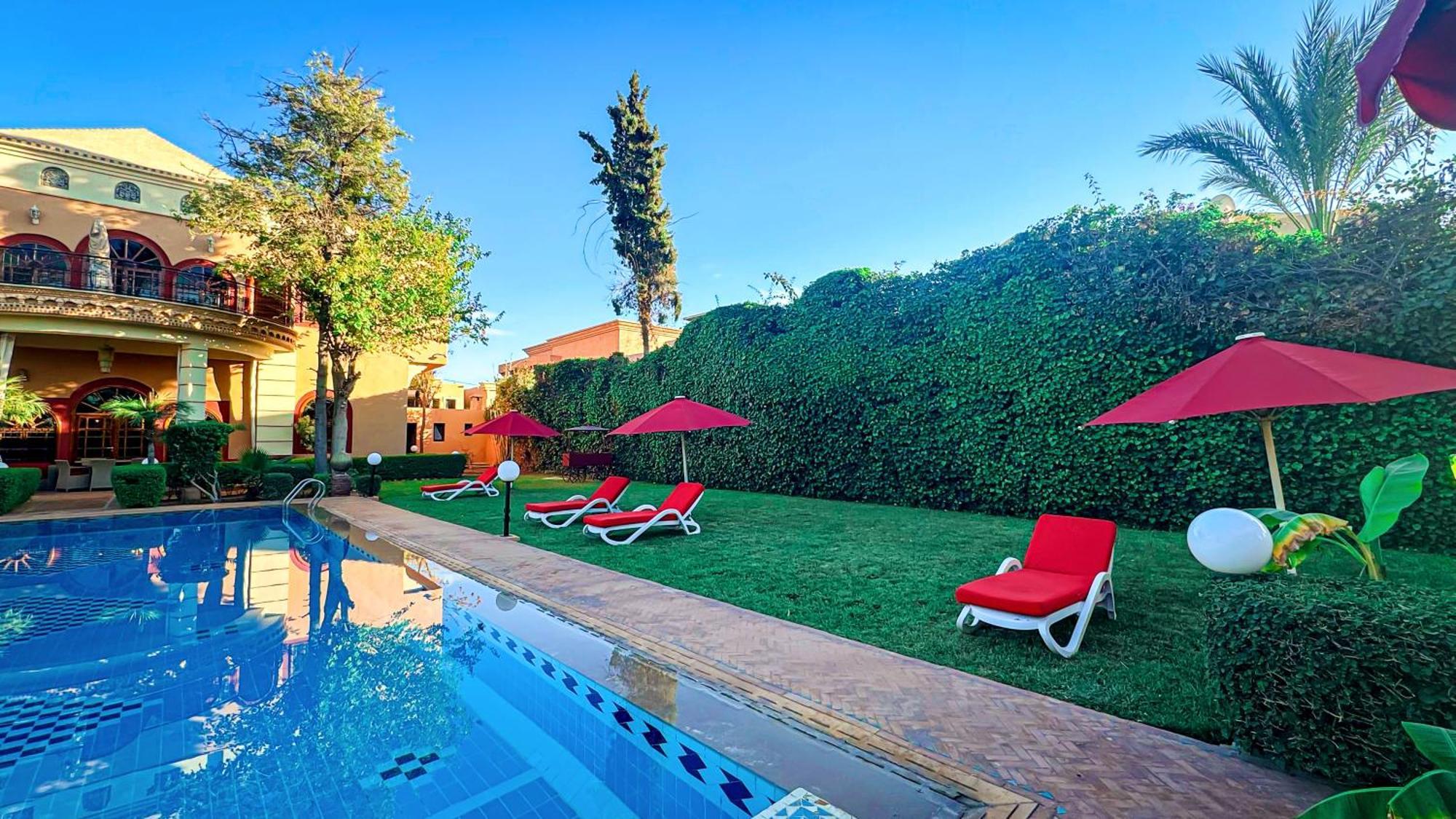 Charming Luxury - Pool & Hot Tub Villa Marrakesh