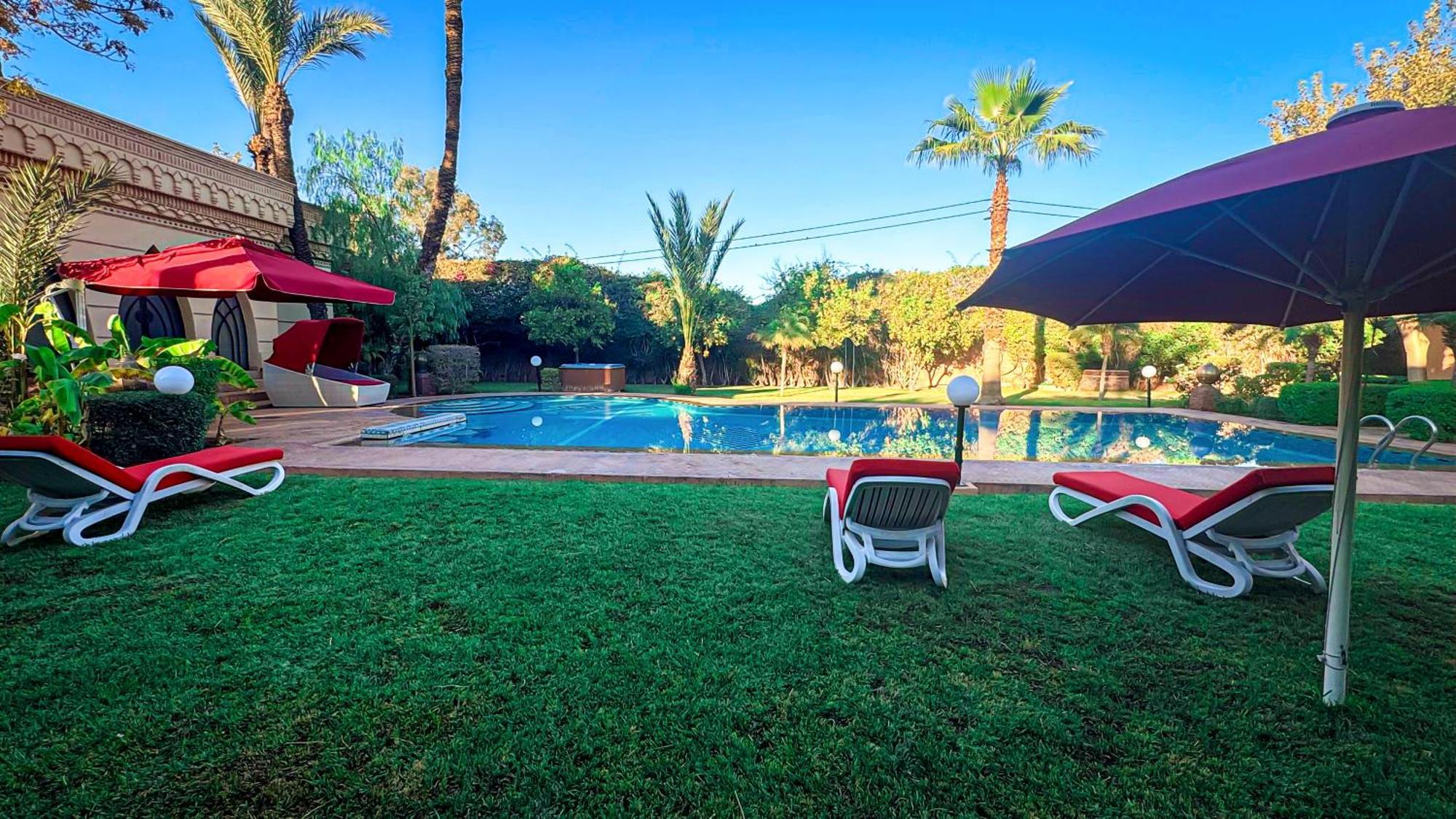 Villa Charming Luxury - Pool & Hot Tub *