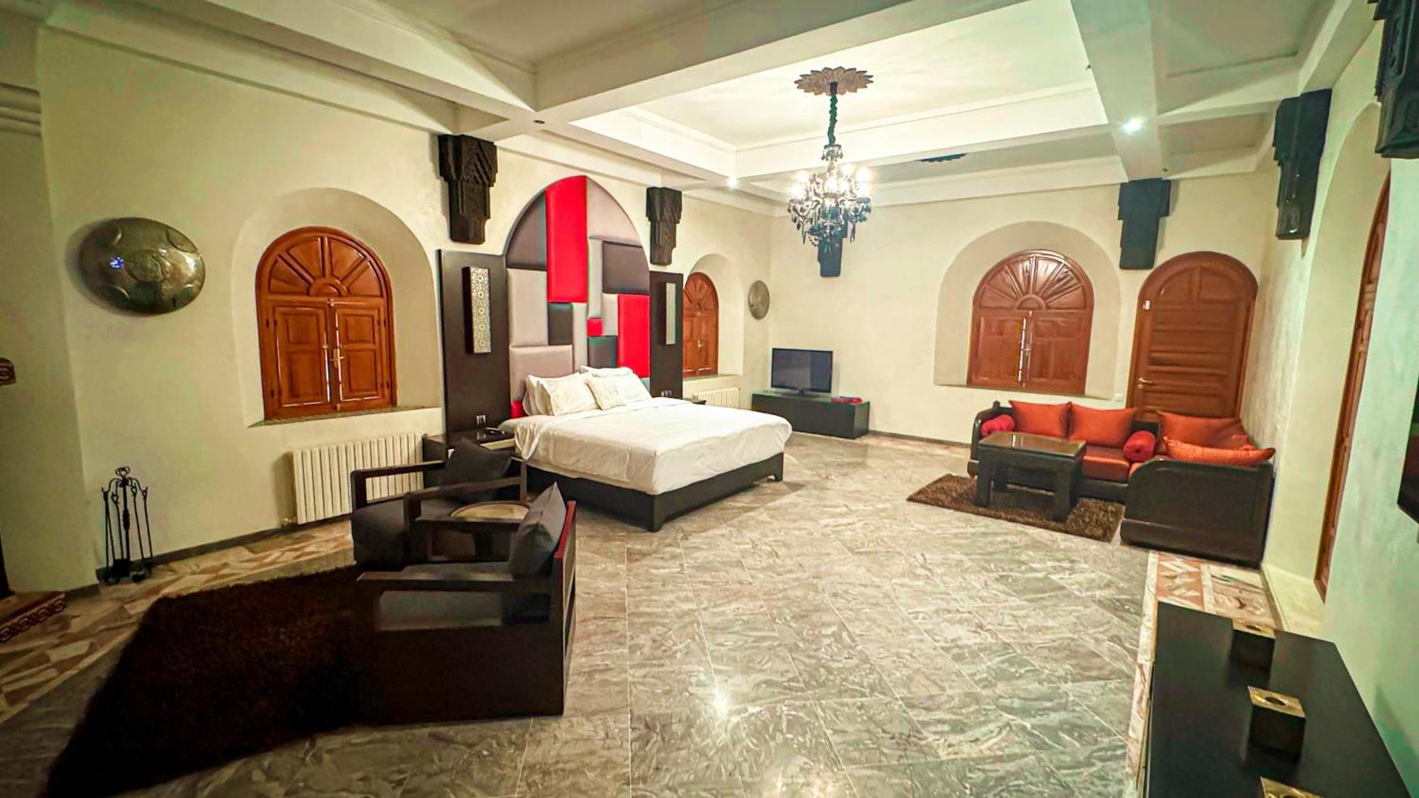 Villa Charming Luxury - Pool & Hot Tub