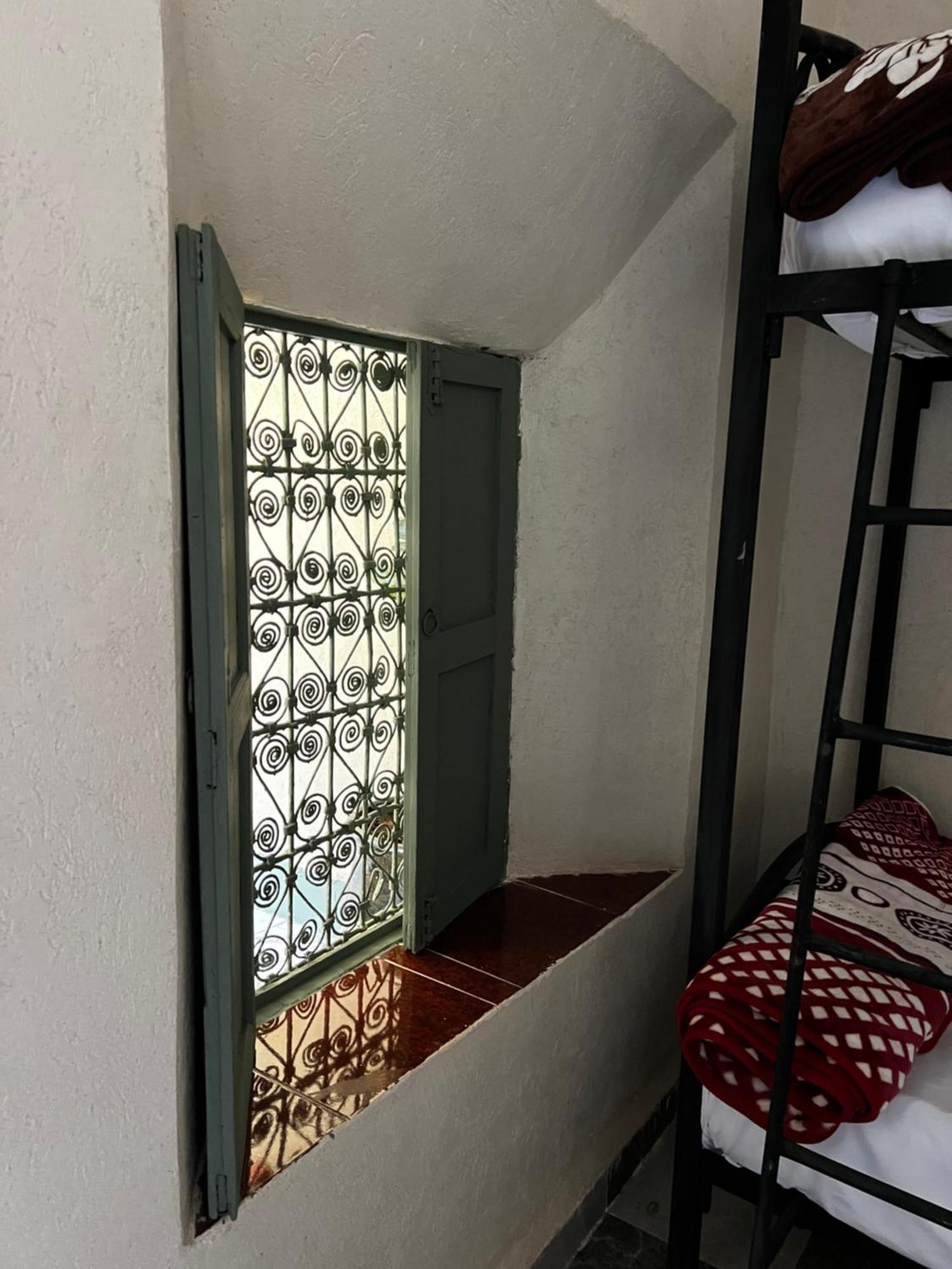 Medina Oasis Hostel *