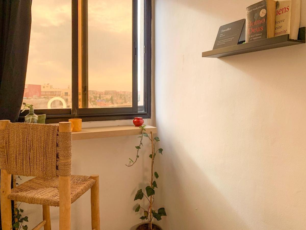 Sunlit With Panoramic Views