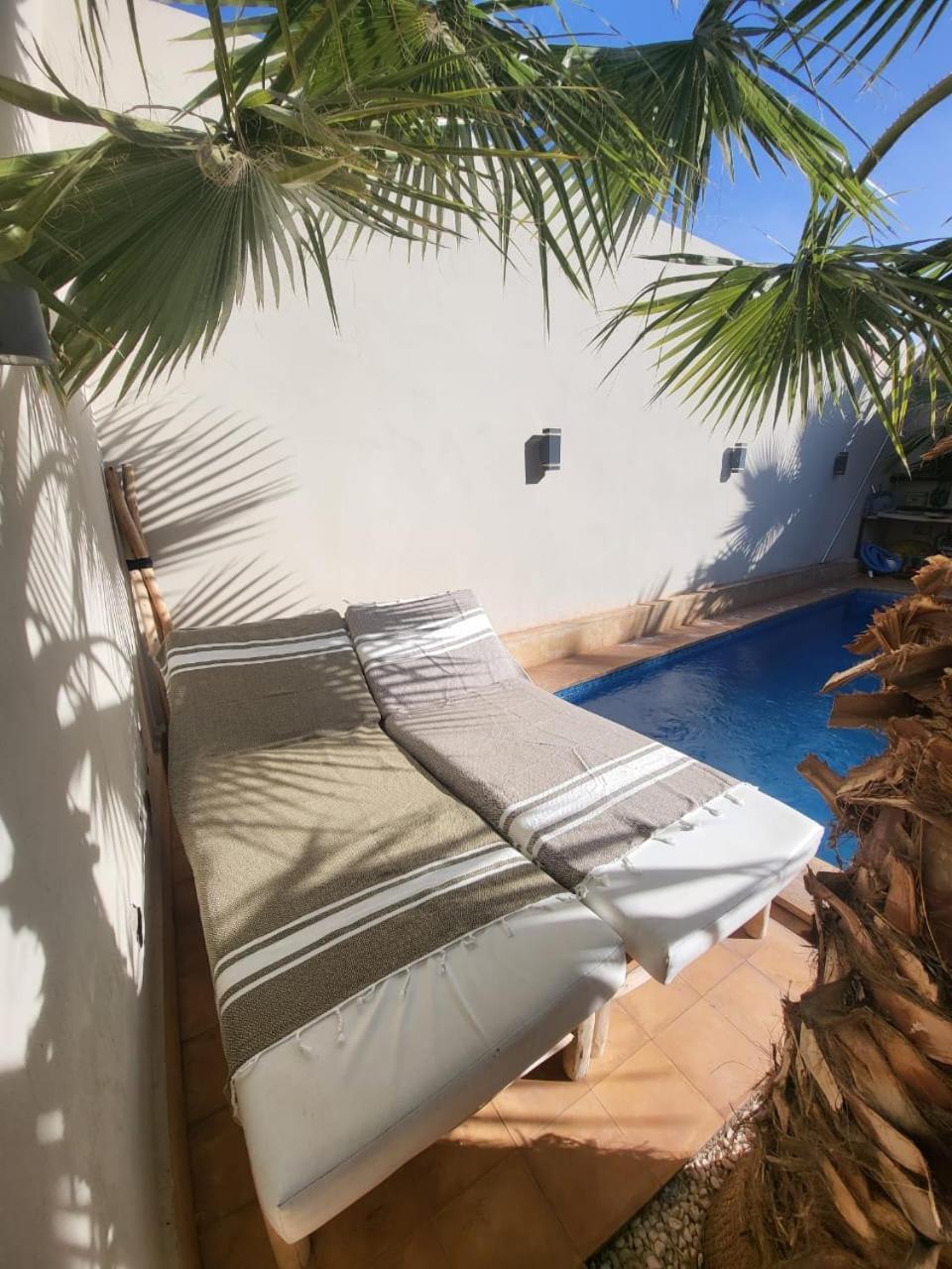 Maison Avc Piscine Sans Vis A Vis A 10min Du Centre *