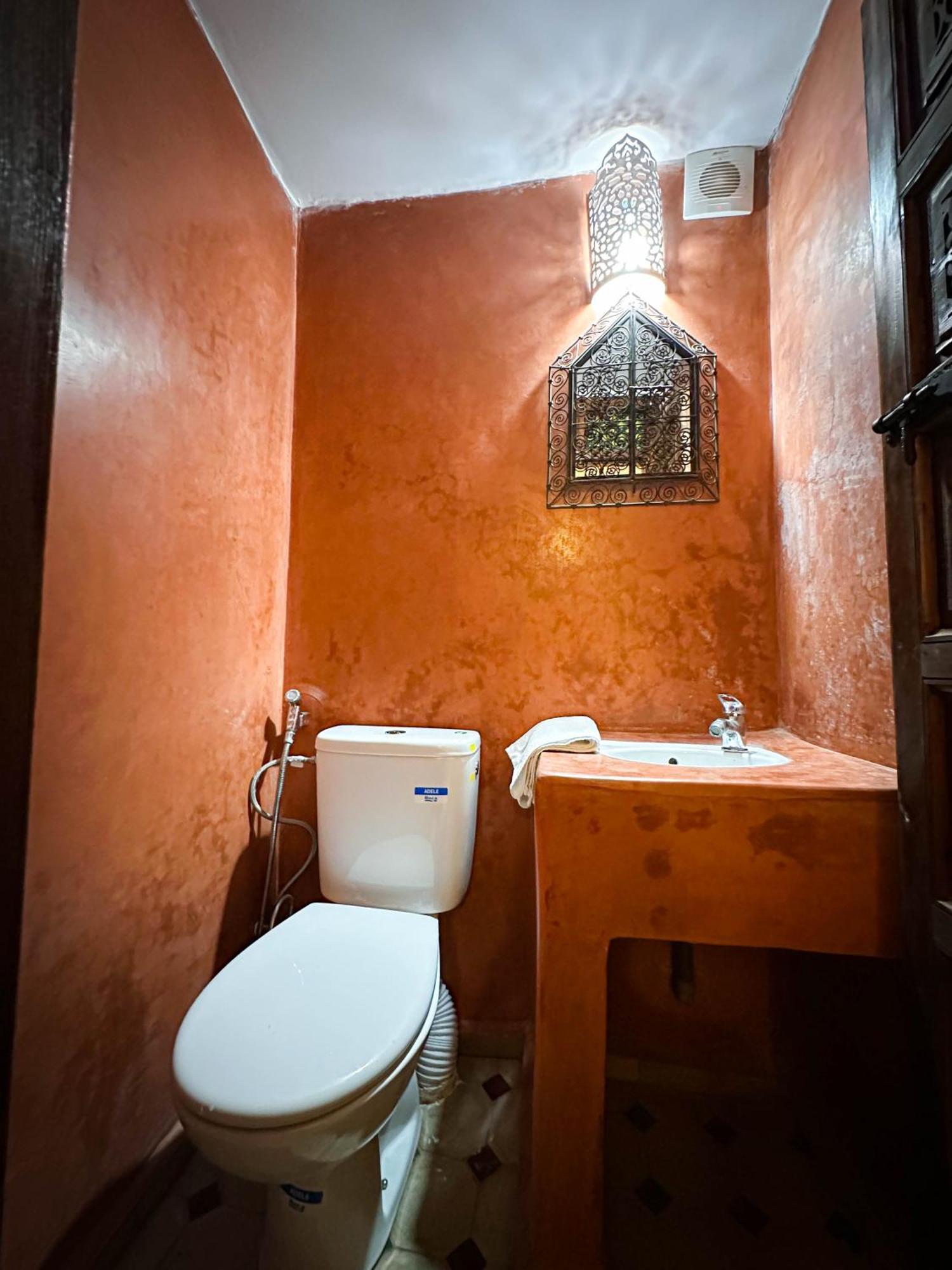 M Azbetz * Marrakesh