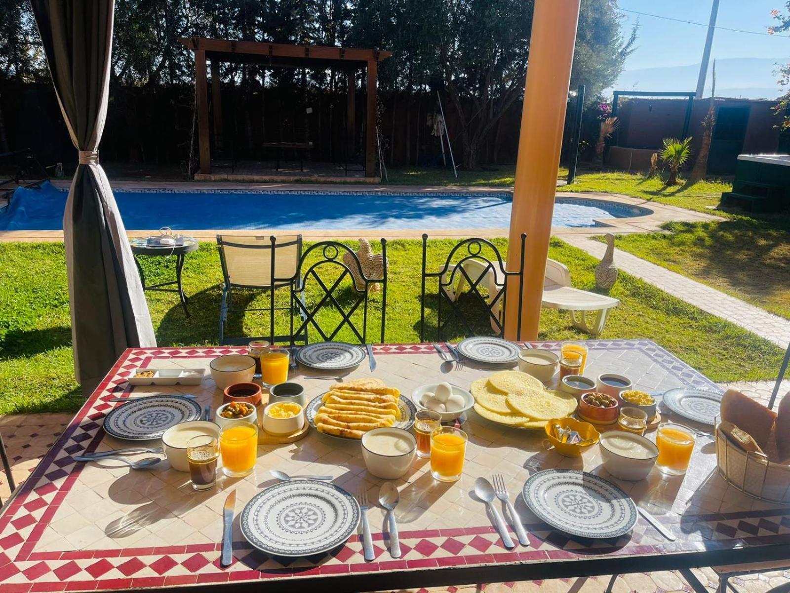 Villa Ilafe Farmhouse, Avec Piscine Chauffee Privee Et Jacuzzi Pour Familles