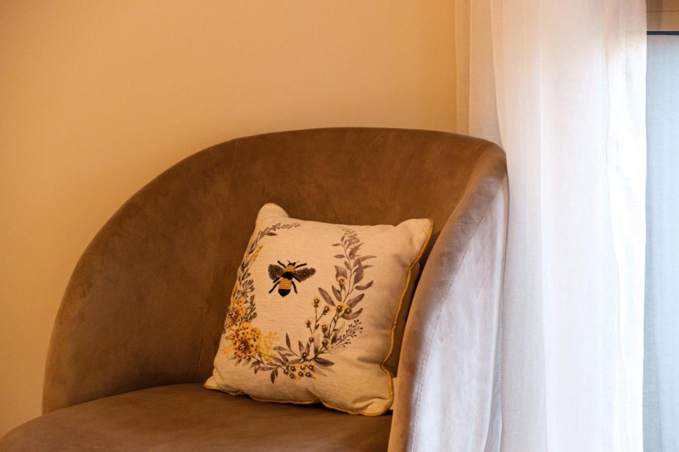 Serenity And Confort In Prestigia 10 Min Du Centre Apartamento