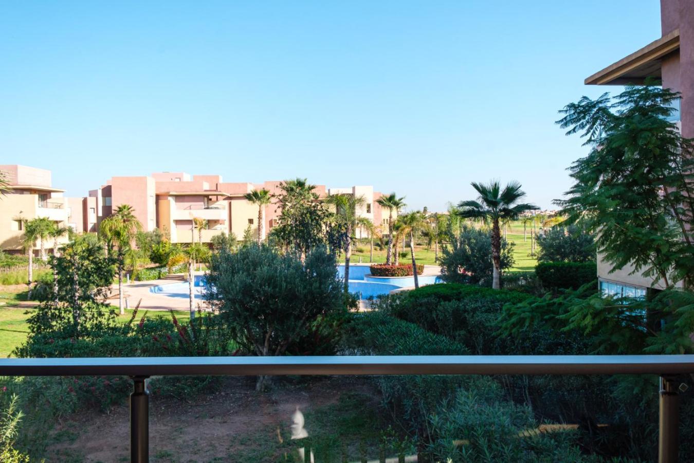 Serenity And Confort In Prestigia 10 Min Du Centre Apartamento