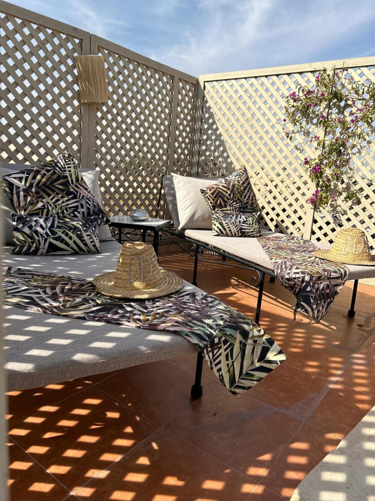 Dollar Des Sables & Riad 3*