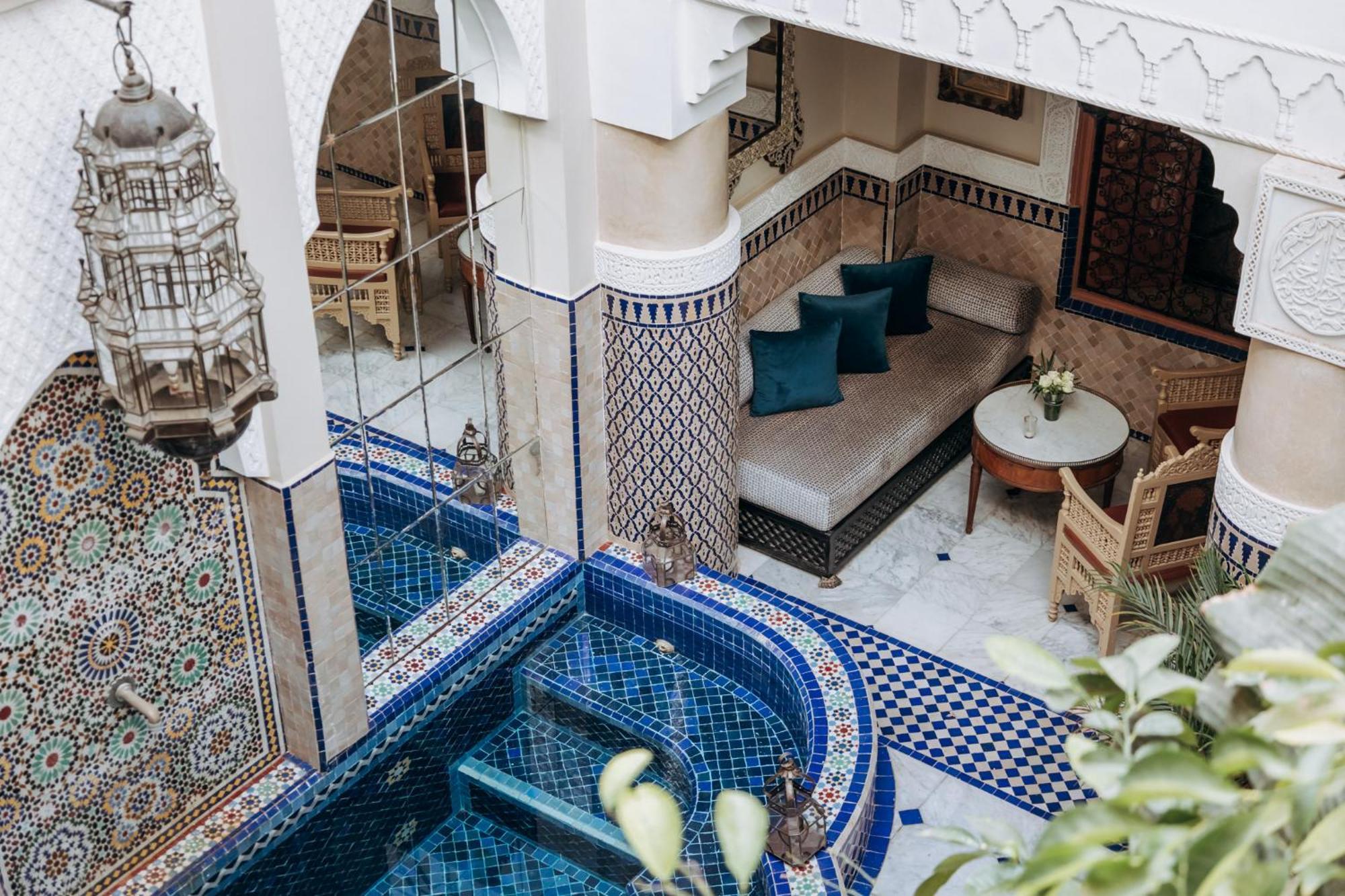 Ksar Al Amal & *