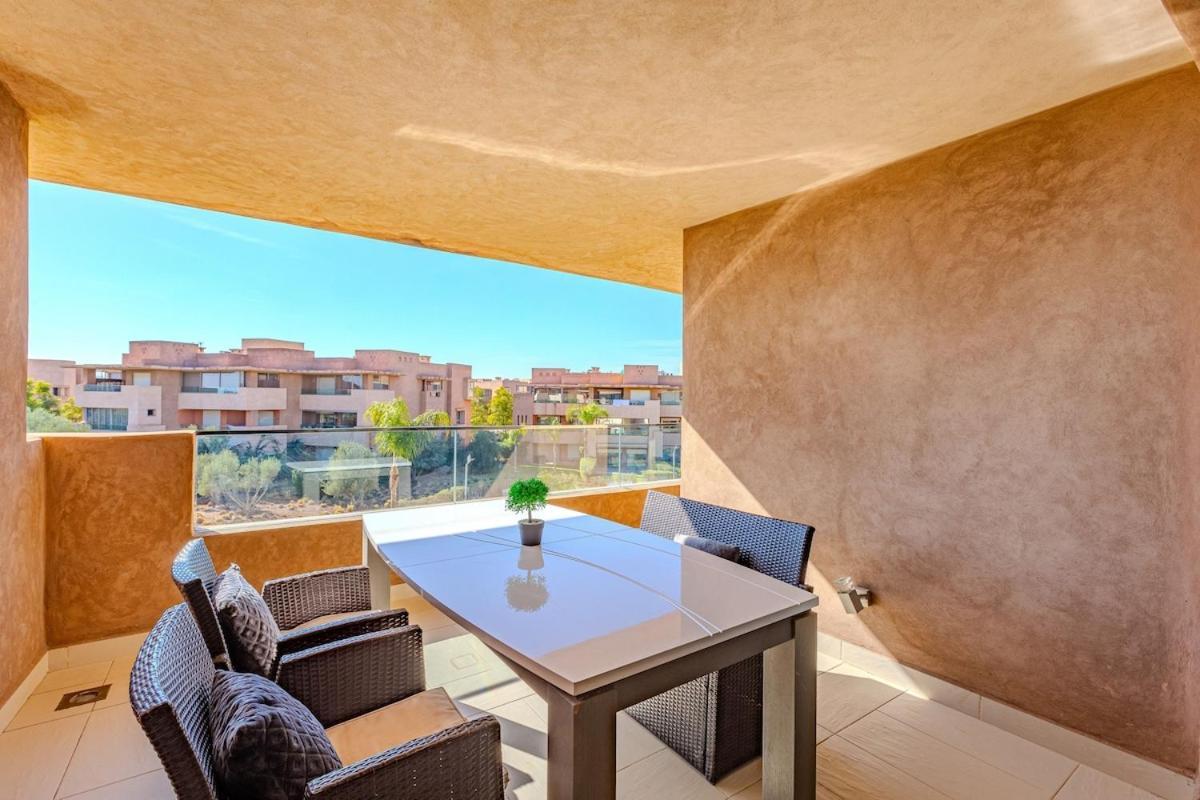 Prestigia Triple View Oasis Golf, Mountain & Pool Appartement *