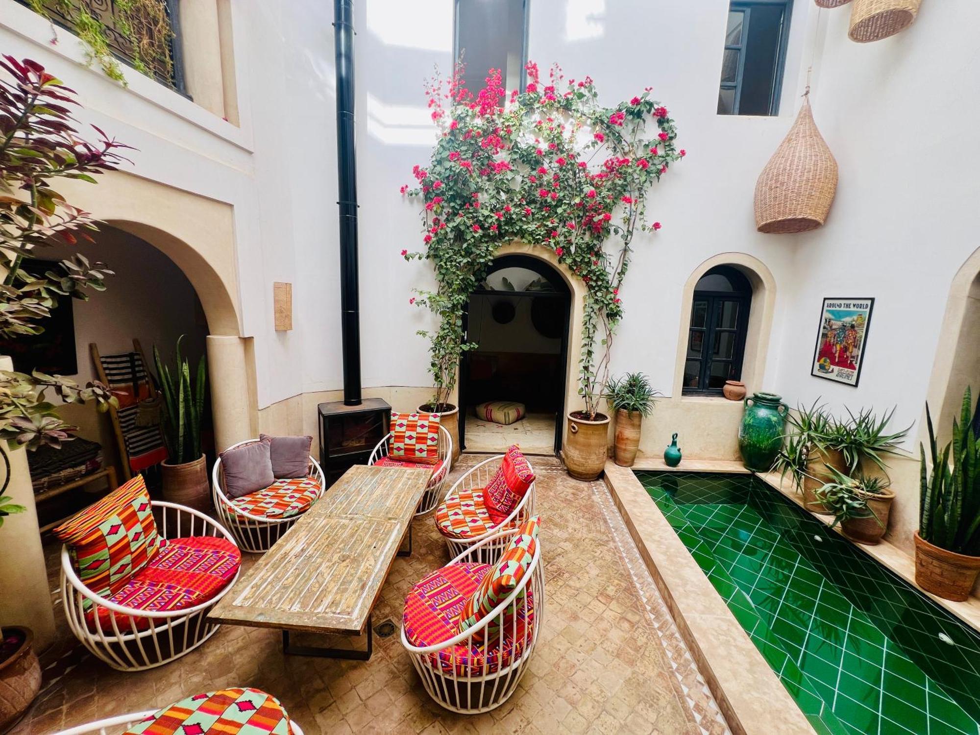 Casa vacanze Prive, 5 Et Piscine *