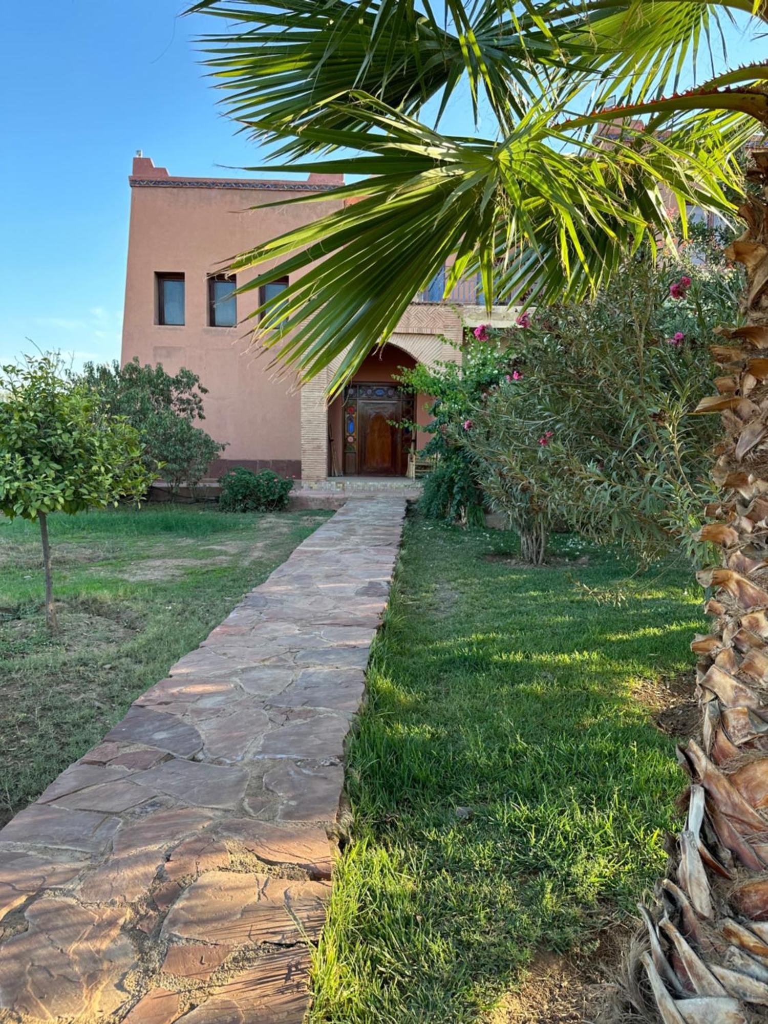 Magnifique Riad, Elegance Et Charme Authentique A Marrakech Villa