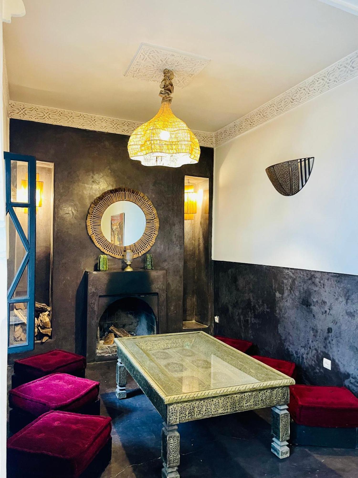 Riad Fabiola Et By La Siredrah