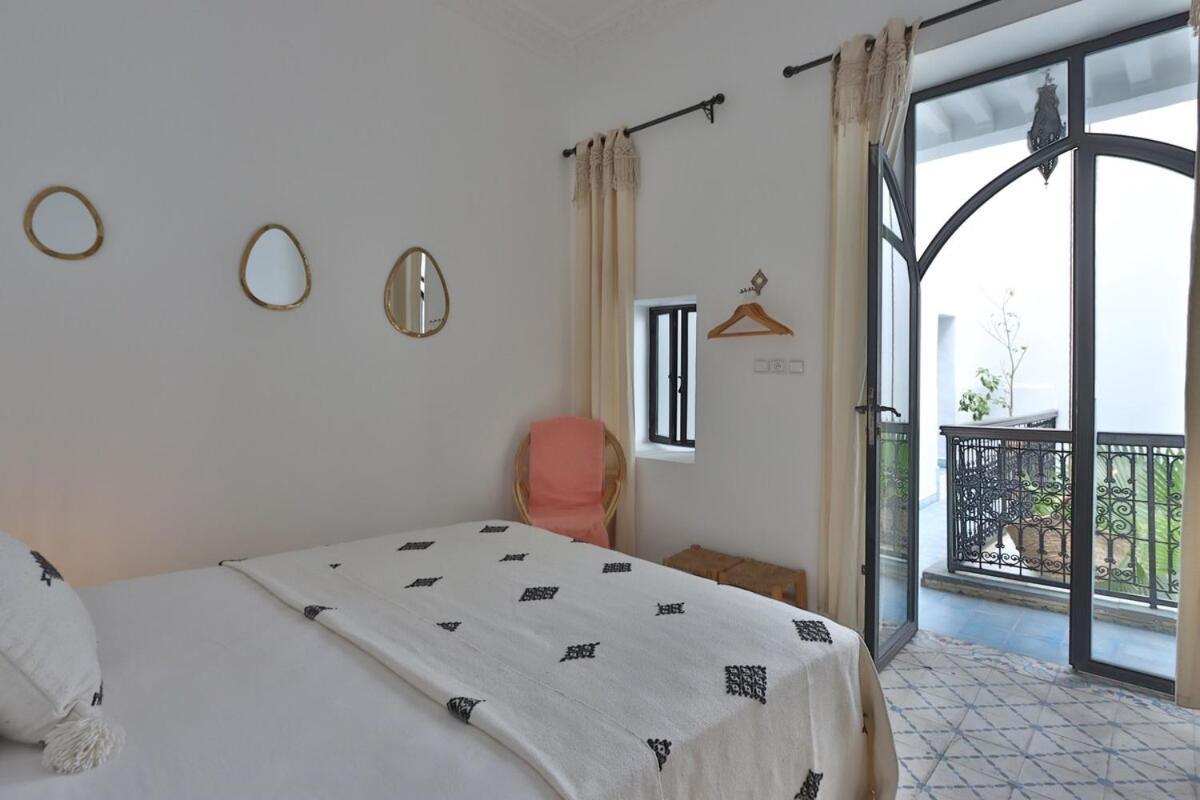 La Girafe Blanche De Marrakech Villa