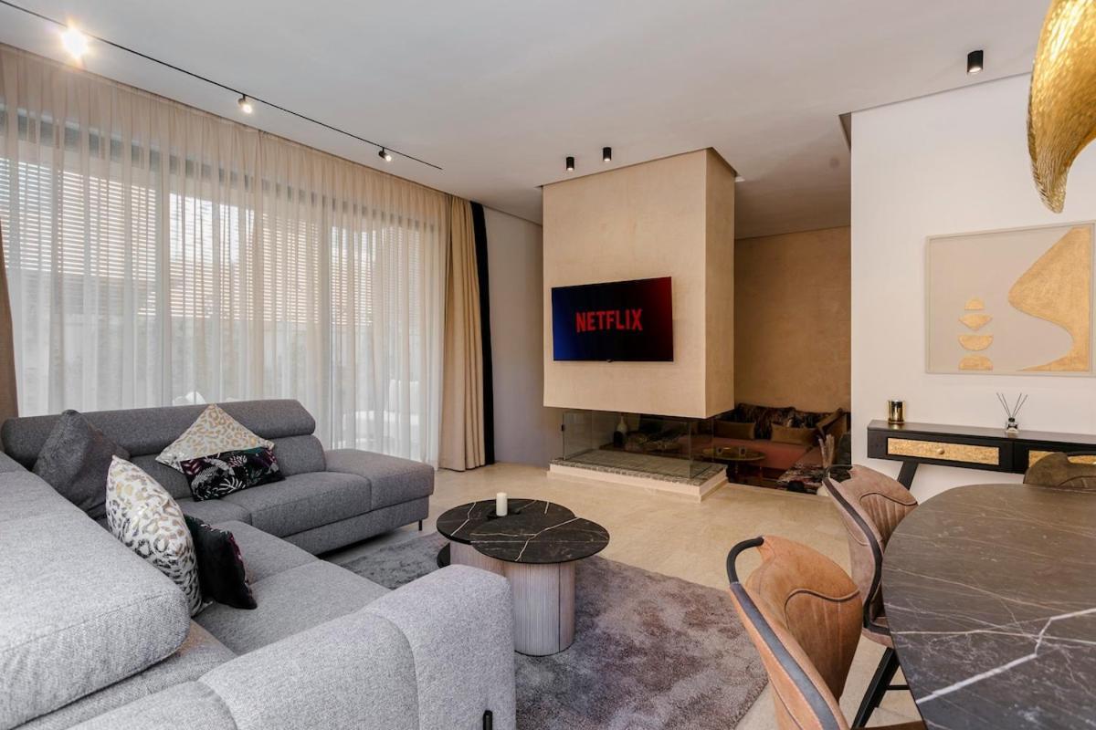 Beautiful 4 Bedroom Rooftop Pool Marrakesh