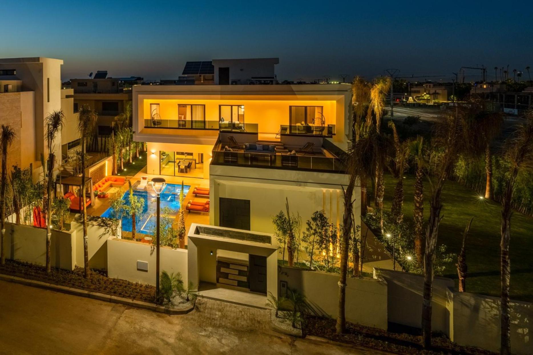 Luxury Heated Pool, Cinema & Game Villa Marrakesh