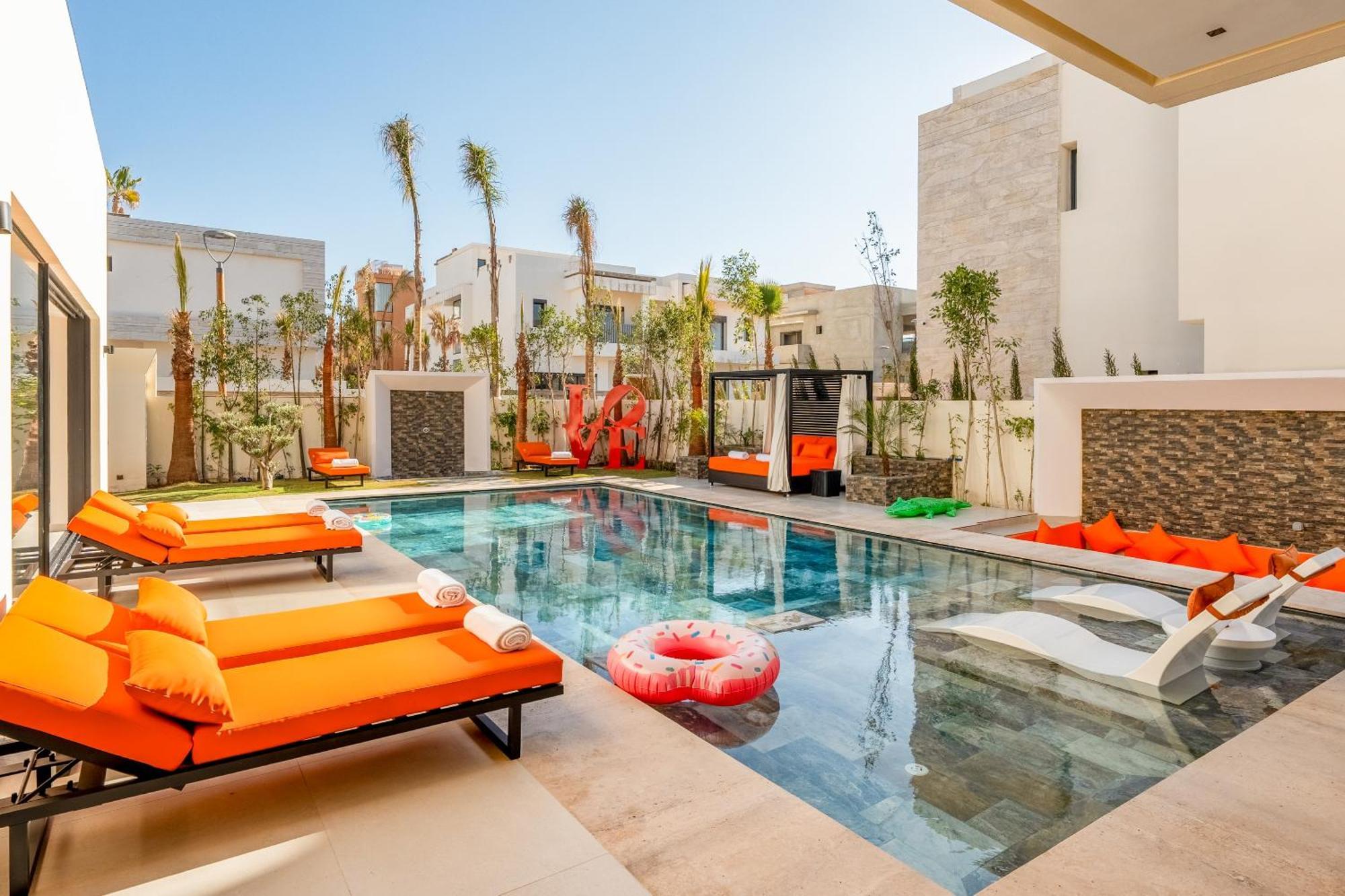 Luxury Heated Pool, Cinema & Game