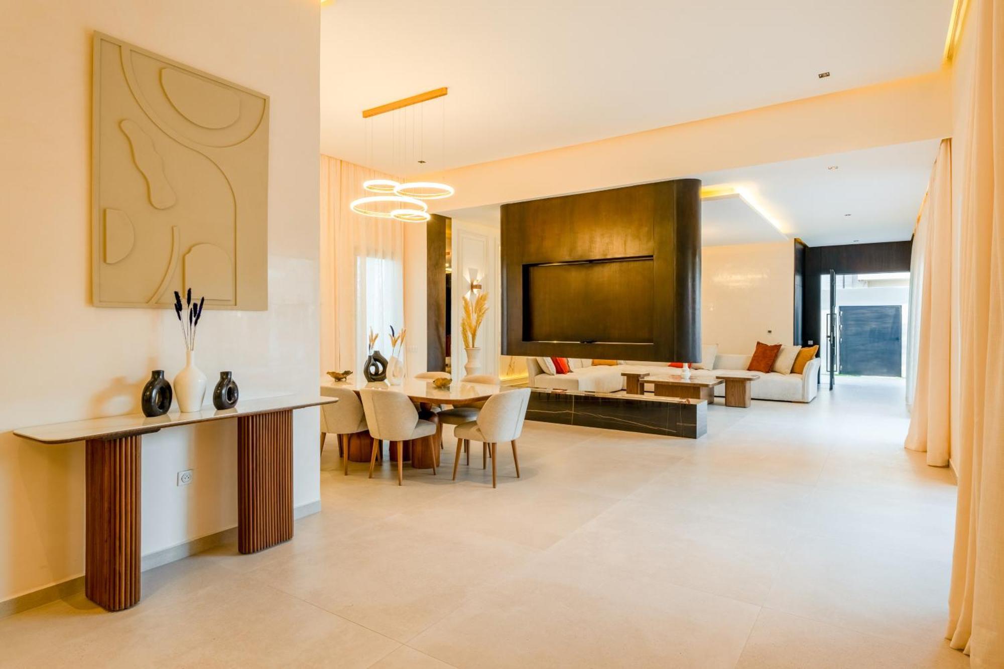 Luxury Heated Pool, Cinema & Game Villa Marrakesh
