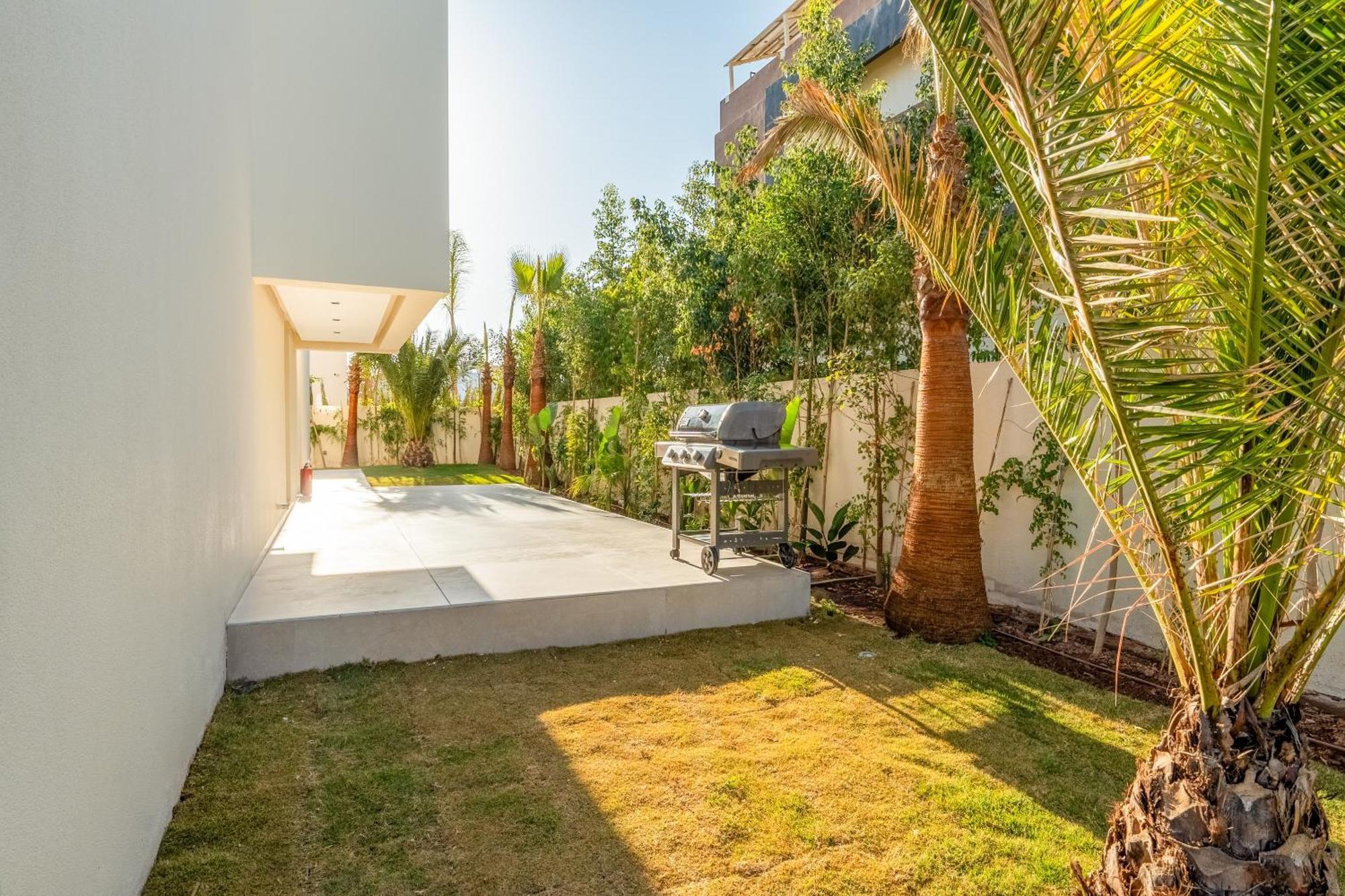Villa Luxury Heated Pool, Cinema & Game *