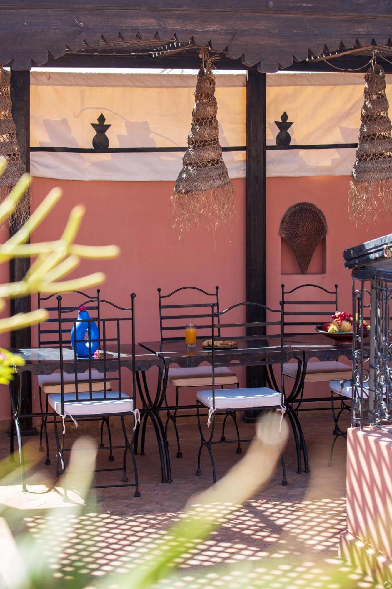 Abda - Piscine Chauffee - Medina Kasbah Villa Marrakesh