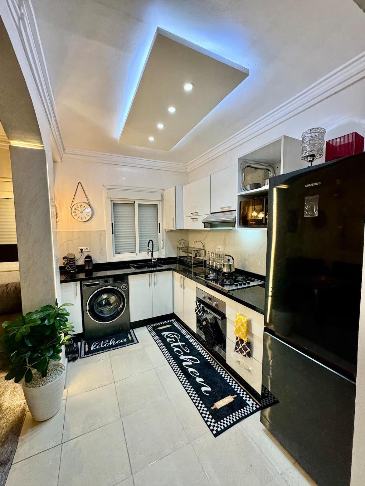 Proche Gueliz Et Jardins Majorelle, Parking ,wifi, Netflix * Marrakesh