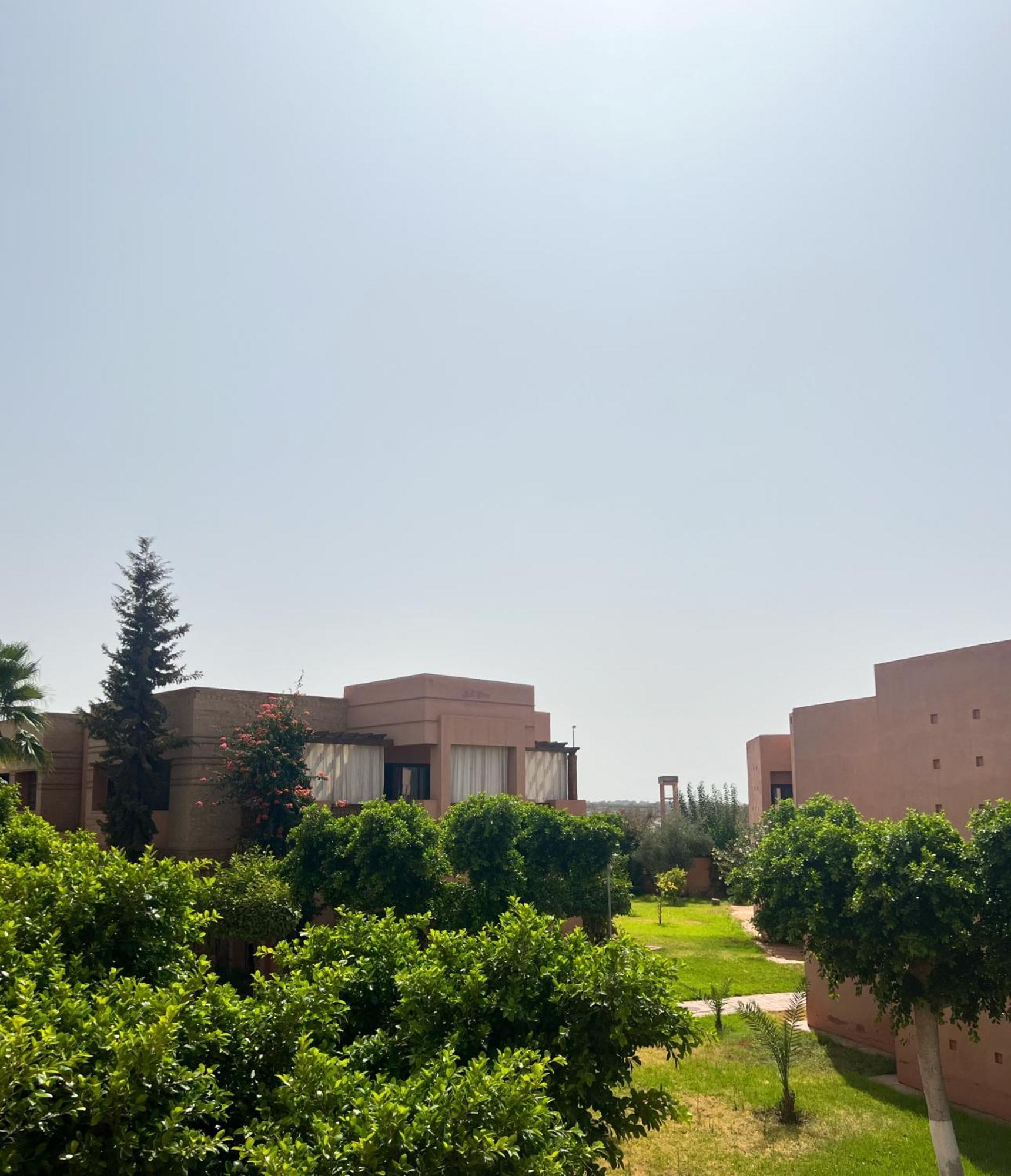 Luminous With Pool View Apartment Marrakesh