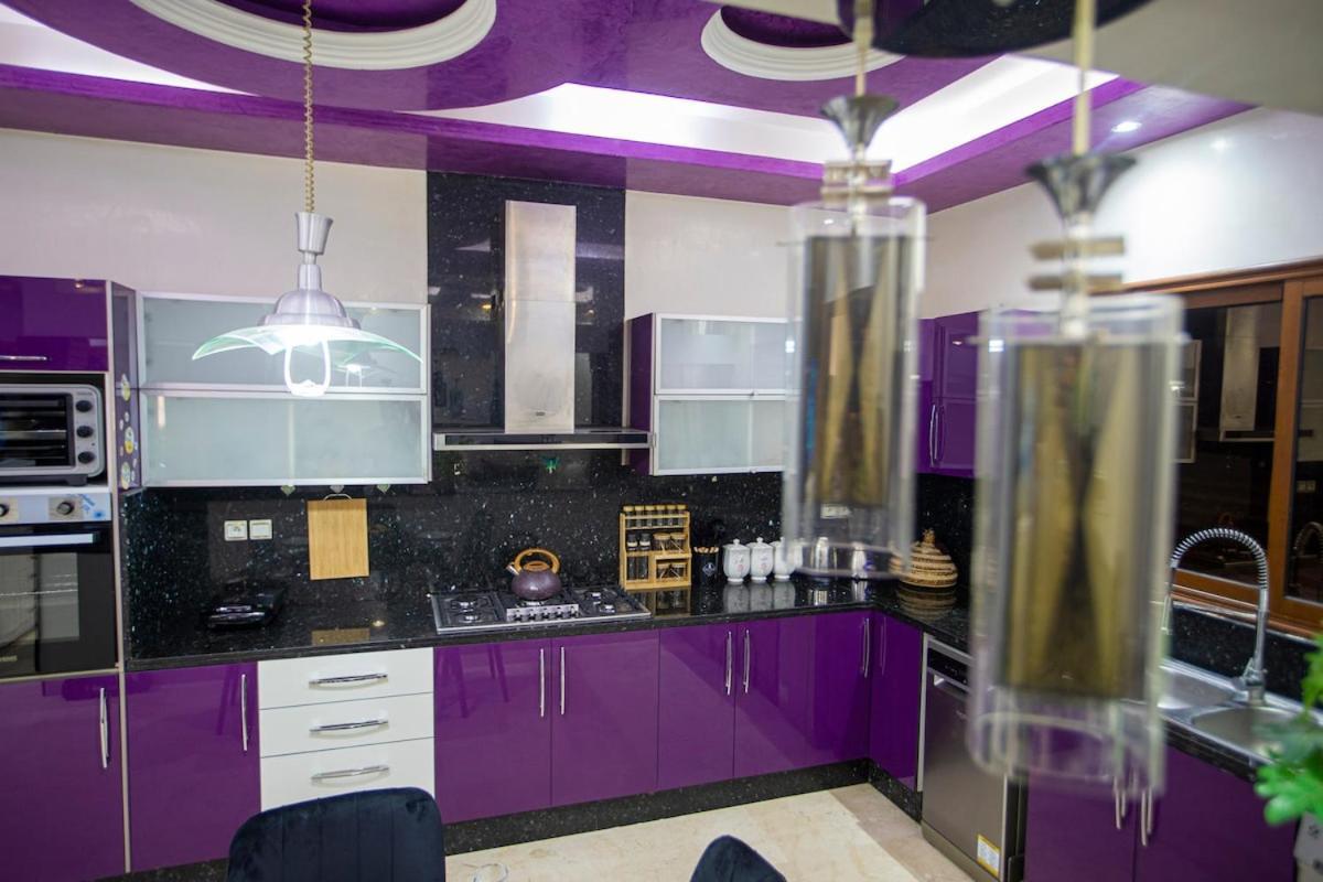 Spacious Moroccan Retreat Near Airport Appartamento