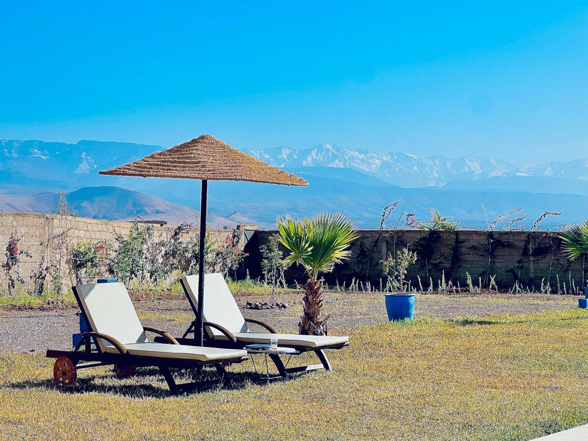 Family With Swimming Pool And A Wonderful Mountain View Villa