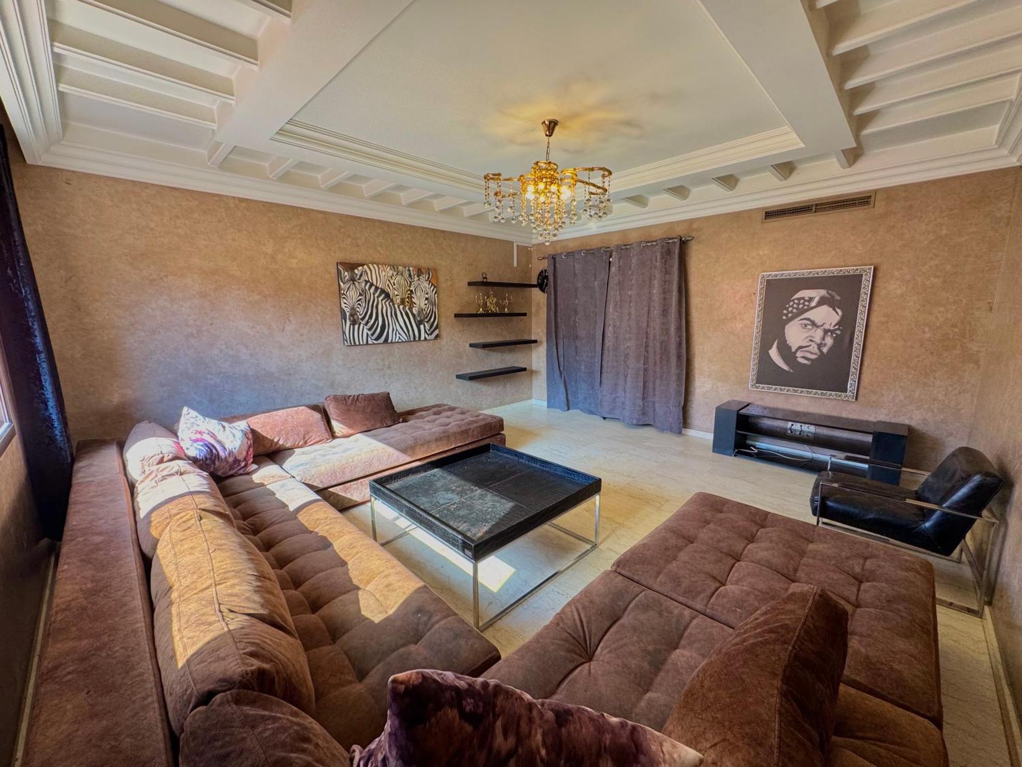 Luxueuse *